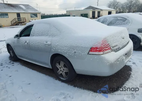 2010 Chevrolet Impala Ls z USA, uszkodzony, nr VIN 2G1WA5EK2A1123389